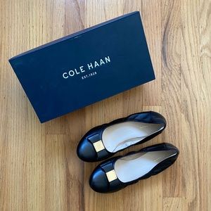 COLE HAAN Tali Bow Ballet Flats | Black | 8.5C